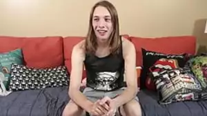 Twink with long hair penetrates his asshole after
