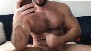 beard mascle daddy wanks off big hot dick and cums