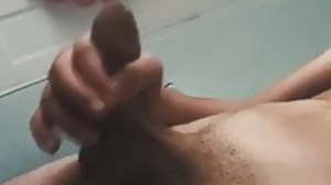 Hot welsh guy wanks and pisses in the shower