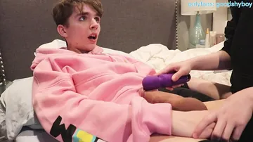 Puppies & Mommies predominate and joke each other