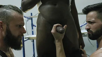 What a ginormous gigantic dark-hued pipe you got